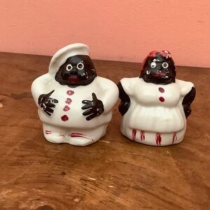 Vintage  Mr Chef And Mrs Chef Salt & Pepper Shakers Set 2.5”  missing stoppers